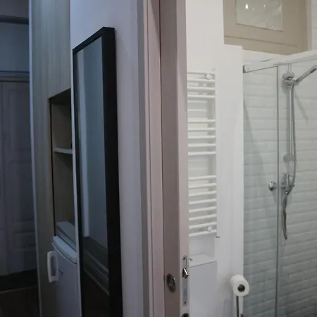 Santo Da Casa / Sc Apartment *