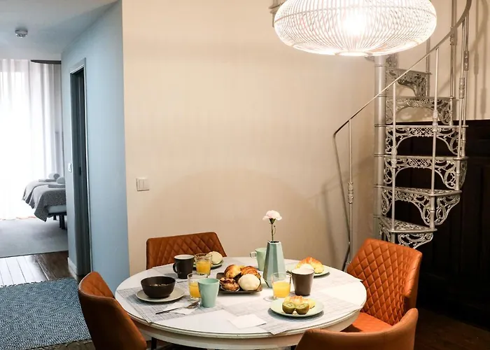 Santo Da Casa / Sc Apartment *